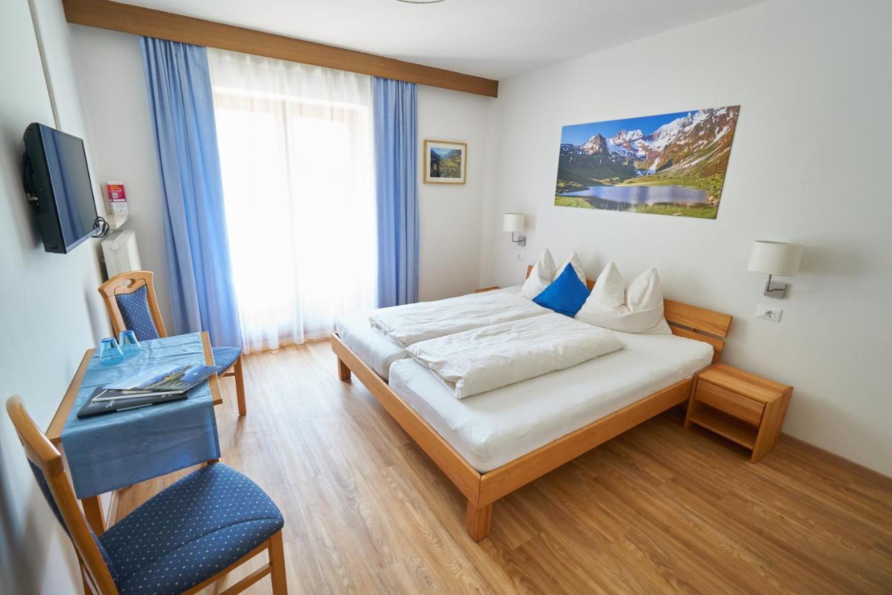 Privatpension Bergkristall San Martino In Passiria  Extérieur photo