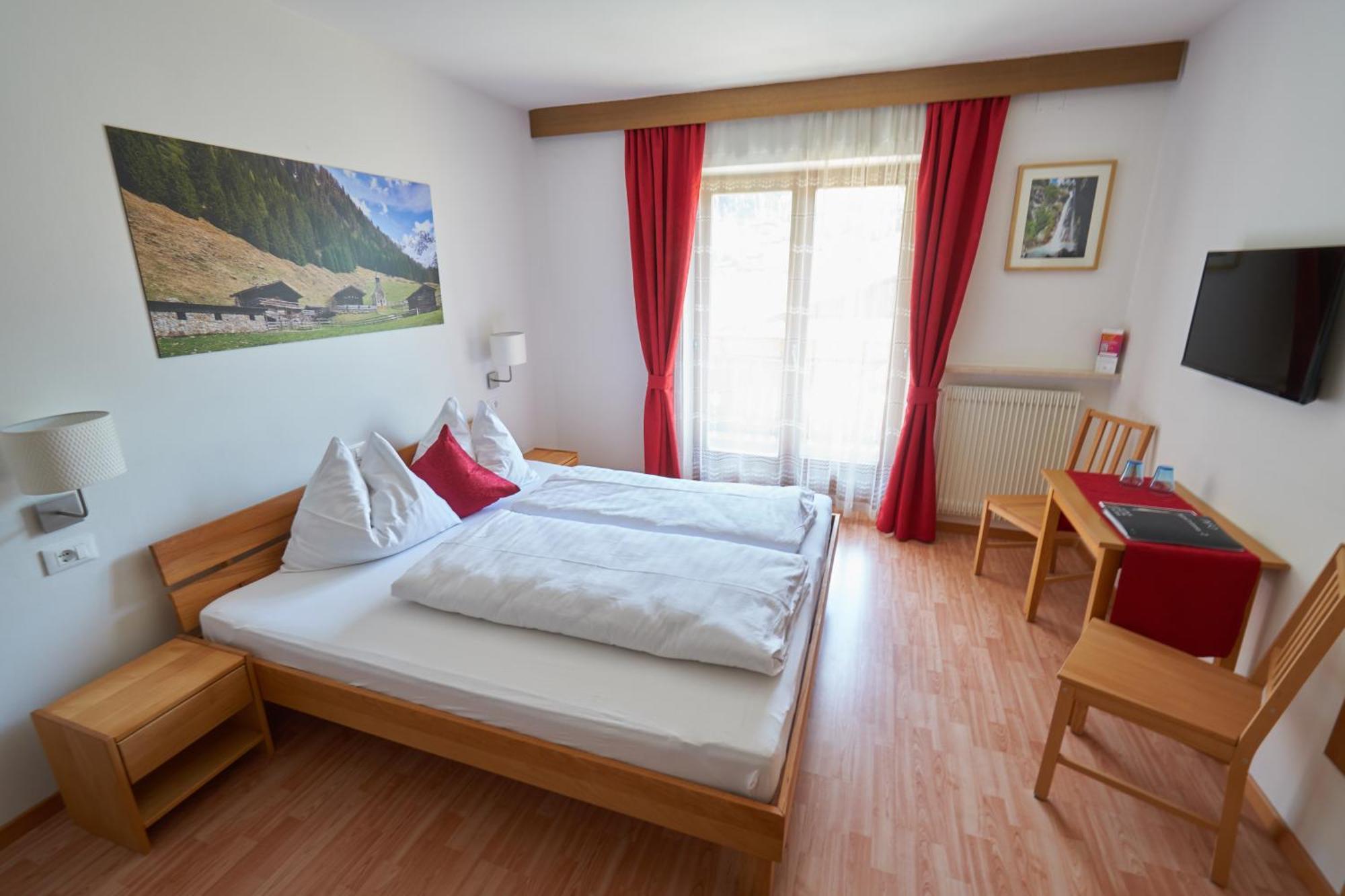 Privatpension Bergkristall San Martino In Passiria  Chambre photo